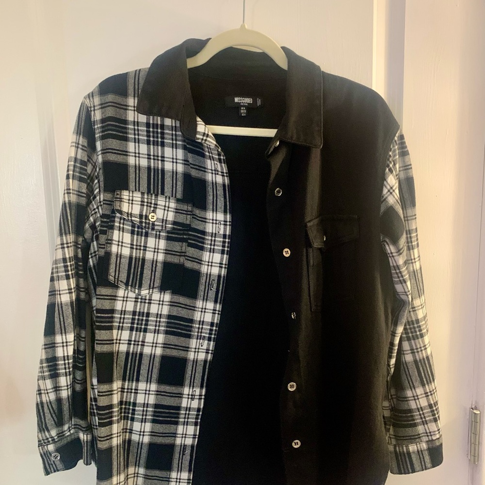 Missguided split tone shacket - Petite size US 4